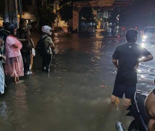 夢見馬路淹水
